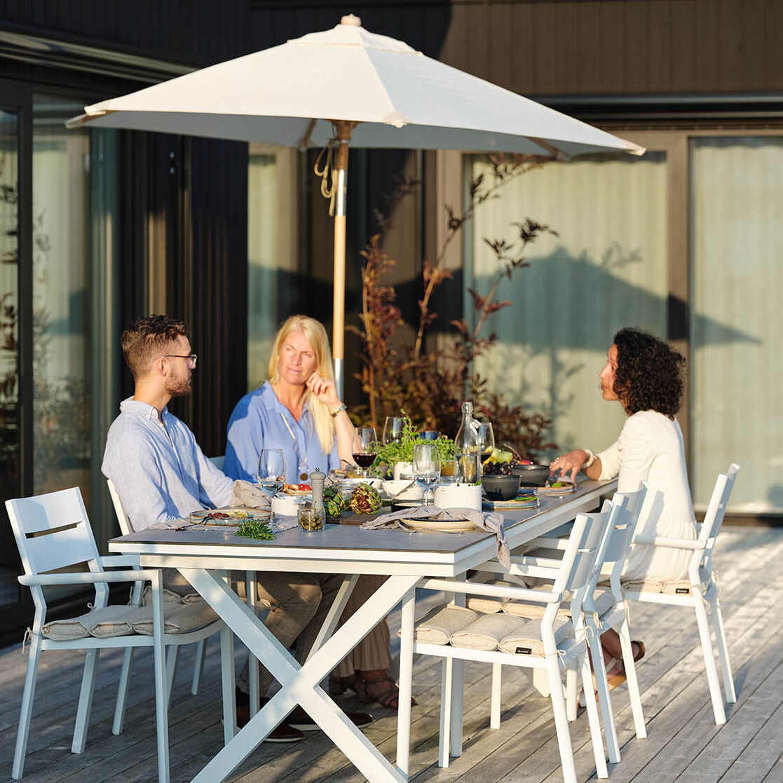 Delia/Hillmond matgrupp vit