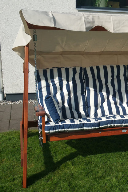 Hammock Eden Wood Mellby 2 sits, brunlaserad